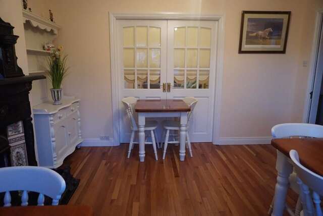 Отели типа «постель и завтрак» Lough Gill Lodge Triple Room with En Suite Слайго-8